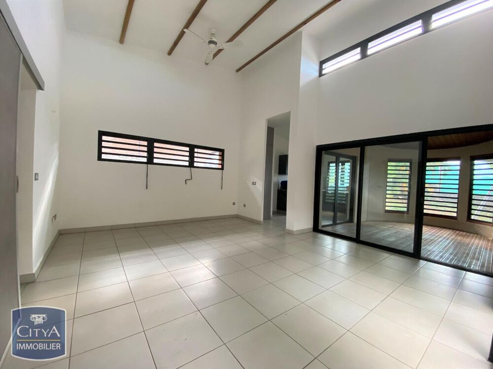 vente Maison - 4 pièce(s) - 76 m² Sainte-Marie (97438)