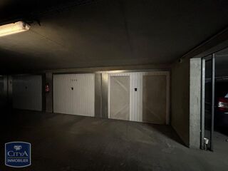 Parking / Garage � vendre 