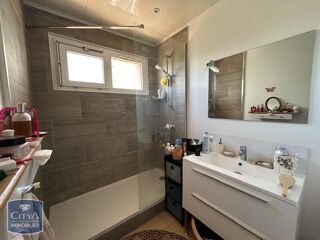  Appartement  vendre 4 pices 69 m