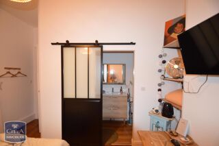  Immeuble � vendre 243 m�