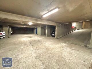  Parking / Garage � vendre 12 m�