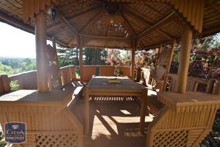  Maison  vendre 7 pices 220 m