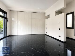  Villa à vendre 6 pièces 203 m²
