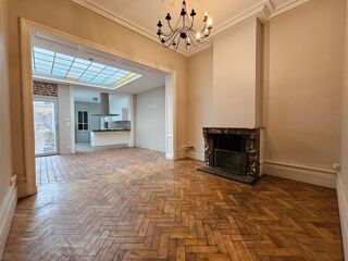  Maison  vendre 6 pices 204 m