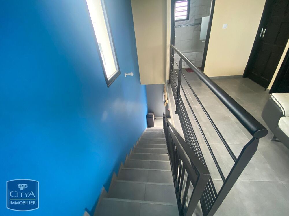 vente Maison - 5 pièce(s) - 135 m² Sainte-Marie (97438)