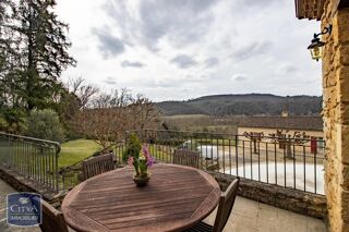  Maison � vendre 9 pi�ces 205 m�