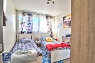  Appartement  vendre 4 pices 77 m