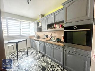  Appartement  vendre 4 pices 80 m