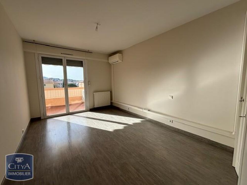 SANARY-SUR-MER - APPARTEMENT DE TYPE 4 PIECES - SANARY S....