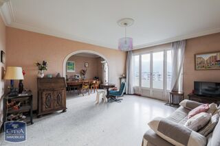  Appartement  vendre 2 pices 77 m