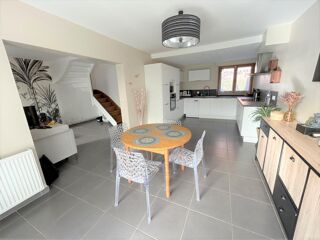  Maison  vendre 4 pices 93 m