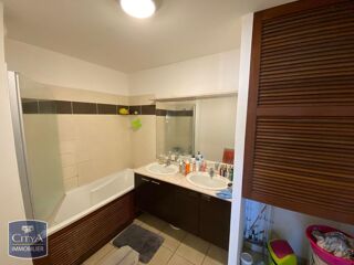  Appartement � vendre 3 pi�ces 65 m�