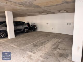  Parking / Garage � vendre 