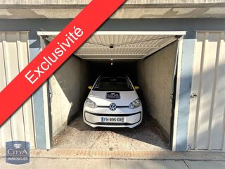  Parking / Garage  vendre 