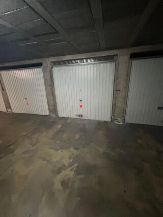  Parking / Garage � vendre 12 m�