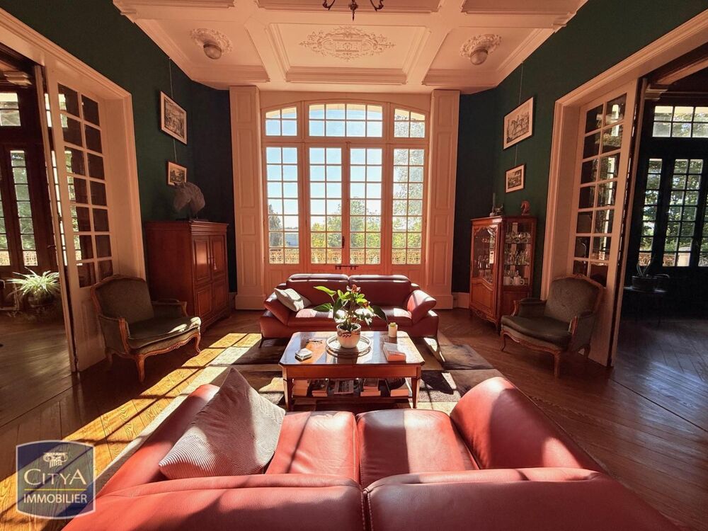  vendre  Proprit/chteau Loudun (86200)