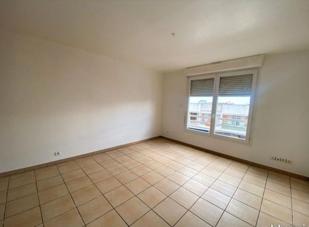 VENTE d'un studio idéalement situé en plein centre-ville....