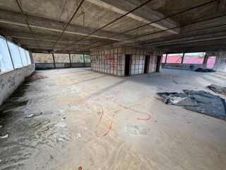  Immeuble � vendre 1200 m�