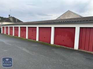  Parking / Garage � vendre 12 m�