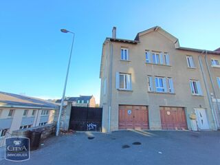  Maison  vendre 7 pices 230 m