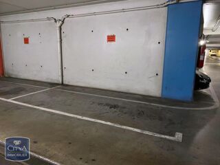  Parking / Garage � vendre 