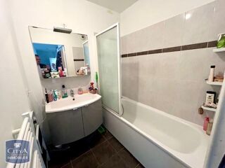  Appartement � vendre 4 pi�ces 77 m�