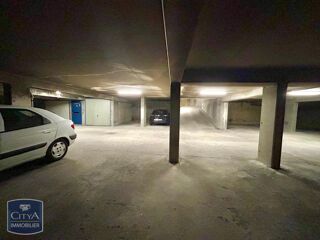  Parking / Garage � vendre 12 m�