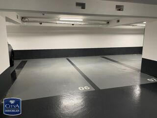  Parking / Garage � vendre 