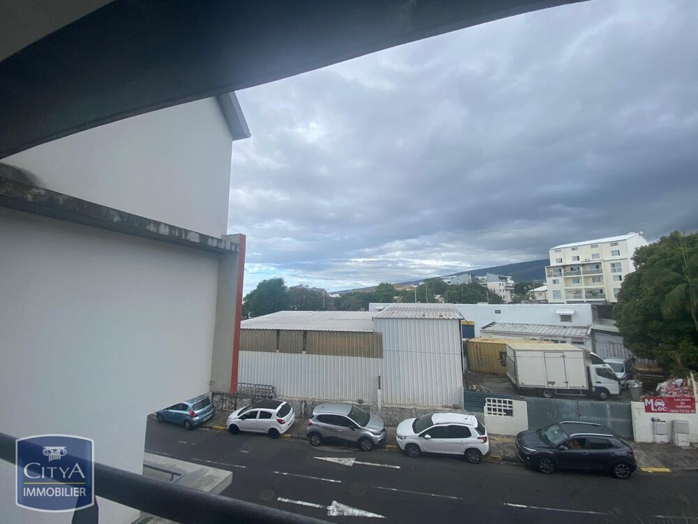 VENTE d'un appartement T3 libre de toute occupation au 2....
