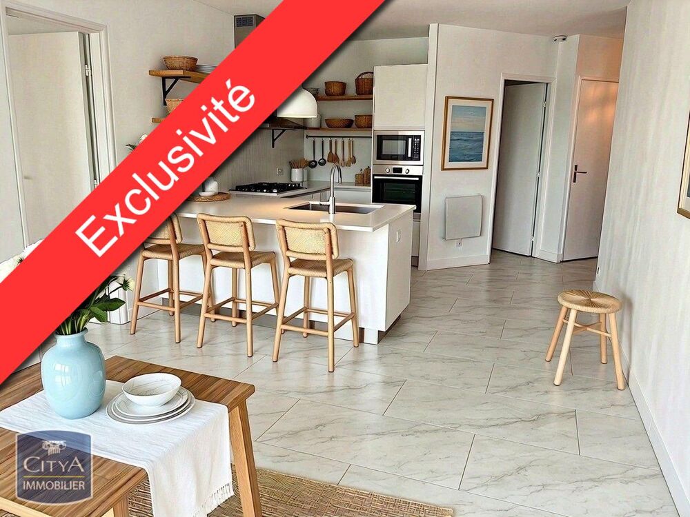 À vendre : Appartement SEJOUR. CHAMBRE + CABINE + TERRAS....