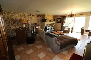  Maison  vendre 5 pices 235 m