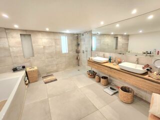  Appartement � vendre 4 pi�ces 118 m�