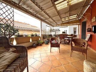  Maison  vendre 5 pices 245 m