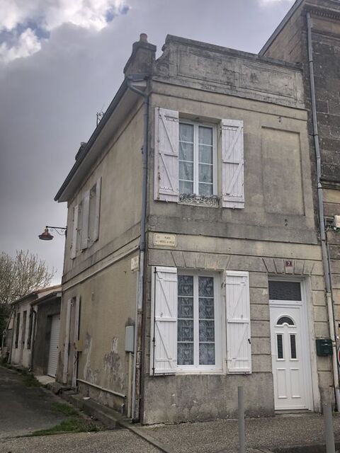   MAISON DE VILLE EN PIERRE SANS COUR NI JARDIN Maison - 3 pice(s) - 75 m