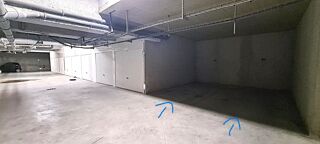  Parking / Garage  vendre 12 m
