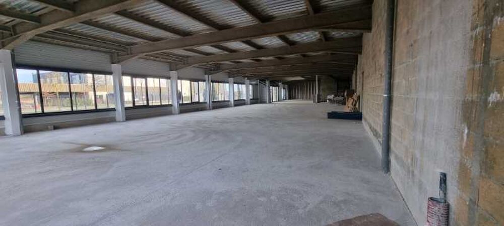   Bureaux - A LOUER - 117 m non divisibles 