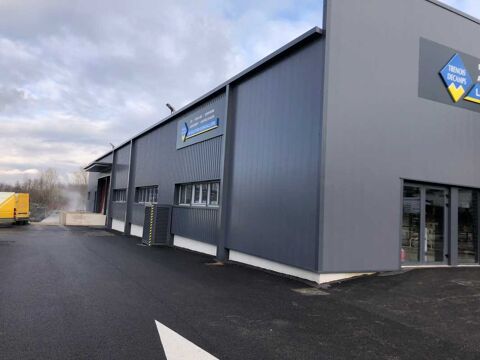 Locaux d'activités - A VENDRE OU A LOUER - 508 m² non divisibles 762000 38300 Bourgoin jallieu