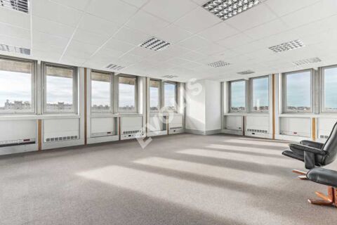 Surfaces de bureaux PMR/ERP à louer au pied RER - 440 m² divisibles à partir de 55 m² 5511 94600 Choisy le roi