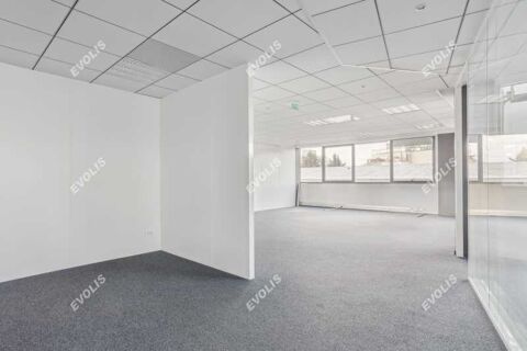 Bureaux - A VENDRE - 222 m² non divisibles 555500 77500 Chelles