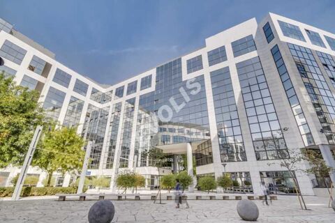   Bureaux - A LOUER - 493 m divisibles  partir de 185 m 