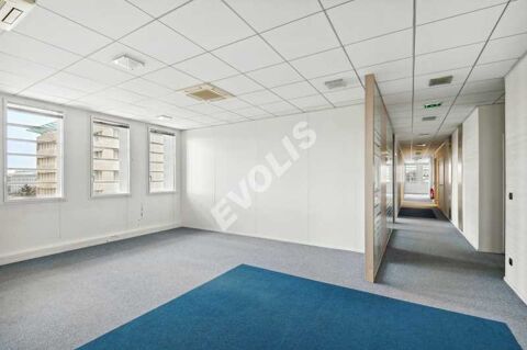   LOCAUX CLOISONNES - 1 559 m² divisibles à partir de 250 m² 