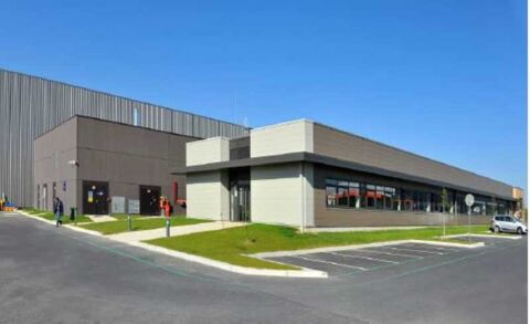 Bâtiment neuf à louer - 32 240 m² divisibles à partir de 6 000 m² 161200 77164 Ferrieres