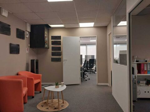   Bureaux - A LOUER - 127 m non divisibles 