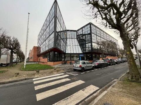   Bureaux - A LOUER - 1182 m divisibles  partir de 48 m 