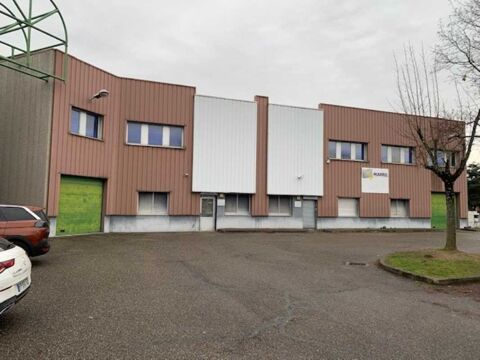 Entrepôts - A LOUER - 808 m² divisibles à partir de 400 m² 5333 69500 Bron