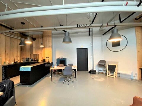 Bureaux - A VENDRE OU A LOUER - 70 m² non divisibles 475000 93100 Montreuil