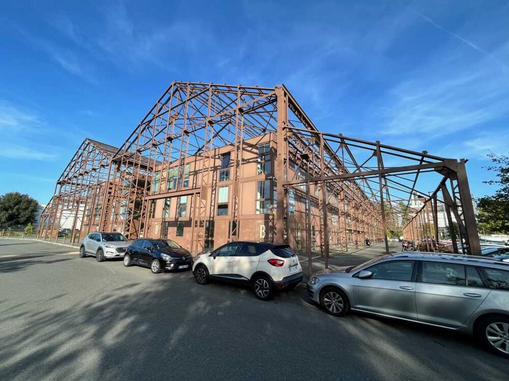   Bureaux - A LOUER - 280 m non divisibles 