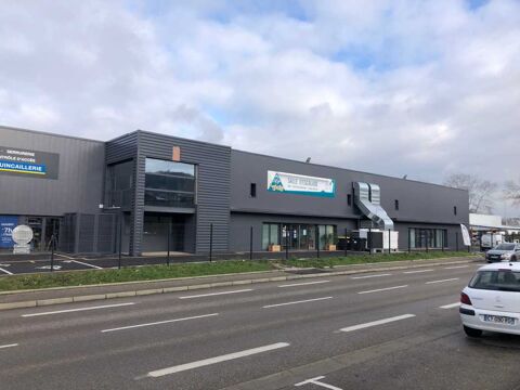   Locaux d'activits - A VENDRE OU A LOUER - 508 m non divisibles 