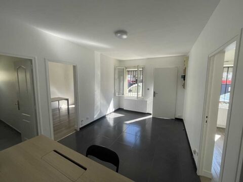 Bureaux - A LOUER - 49 m² non divisibles 1397 94200 Ivry sur seine