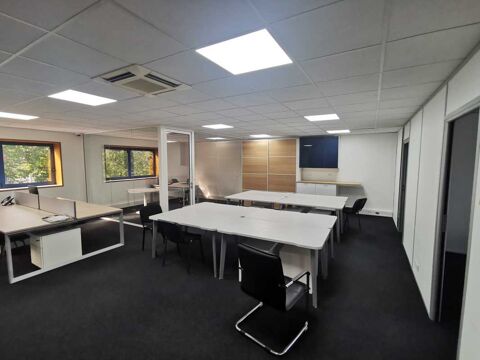   Bureaux - A LOUER - 135 m non divisibles 